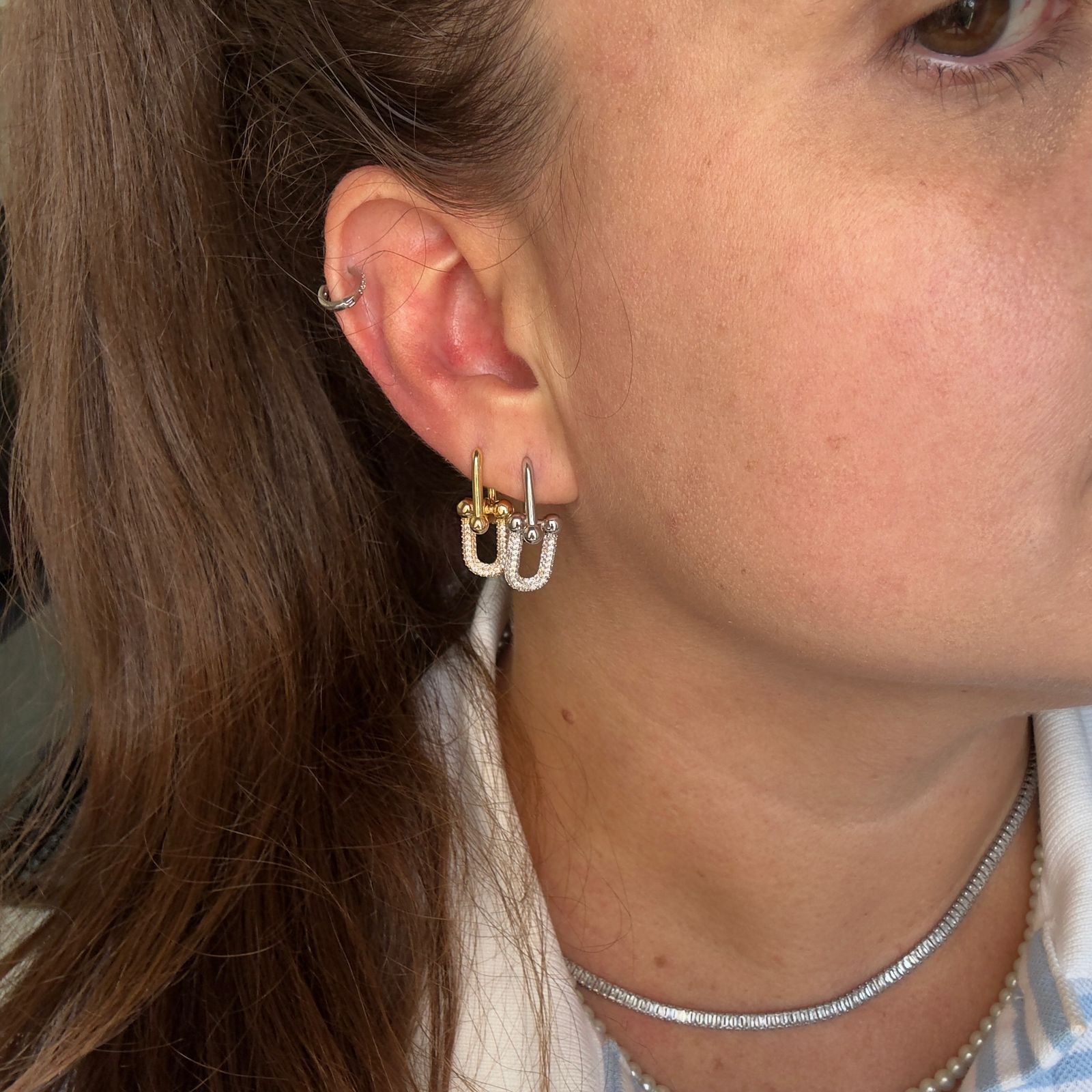 Brinco Inspiração U Cravejado