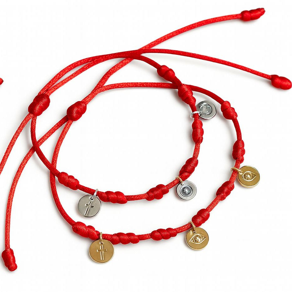 Pulseira 7 nós vermelha, com medalha em prata 925 - Tam. ajustável