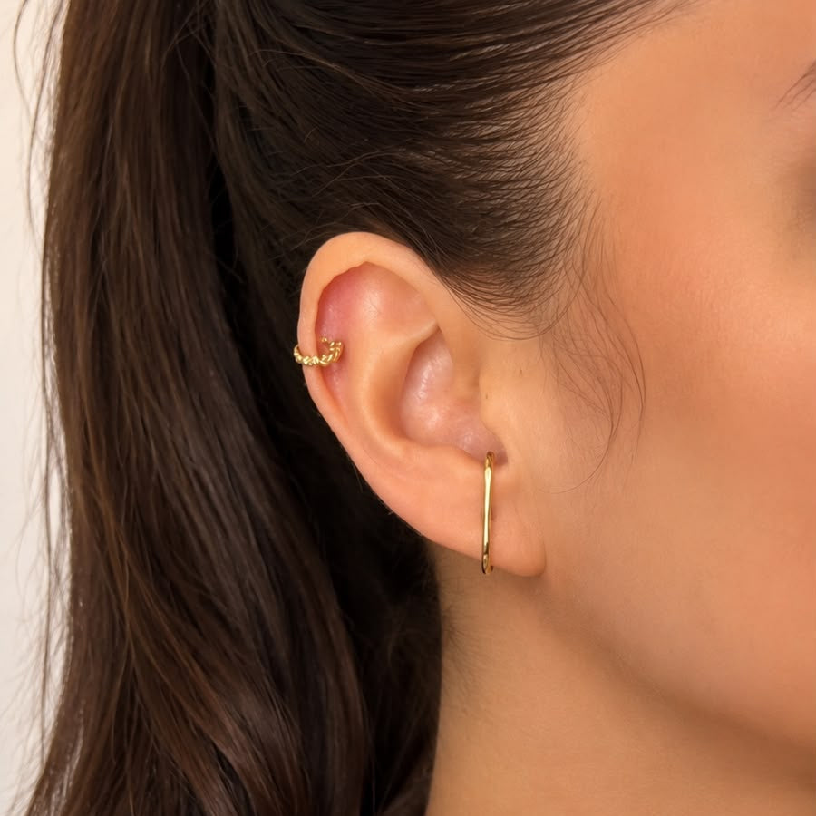 Brinco Ear Hook liso fino - Sabrina