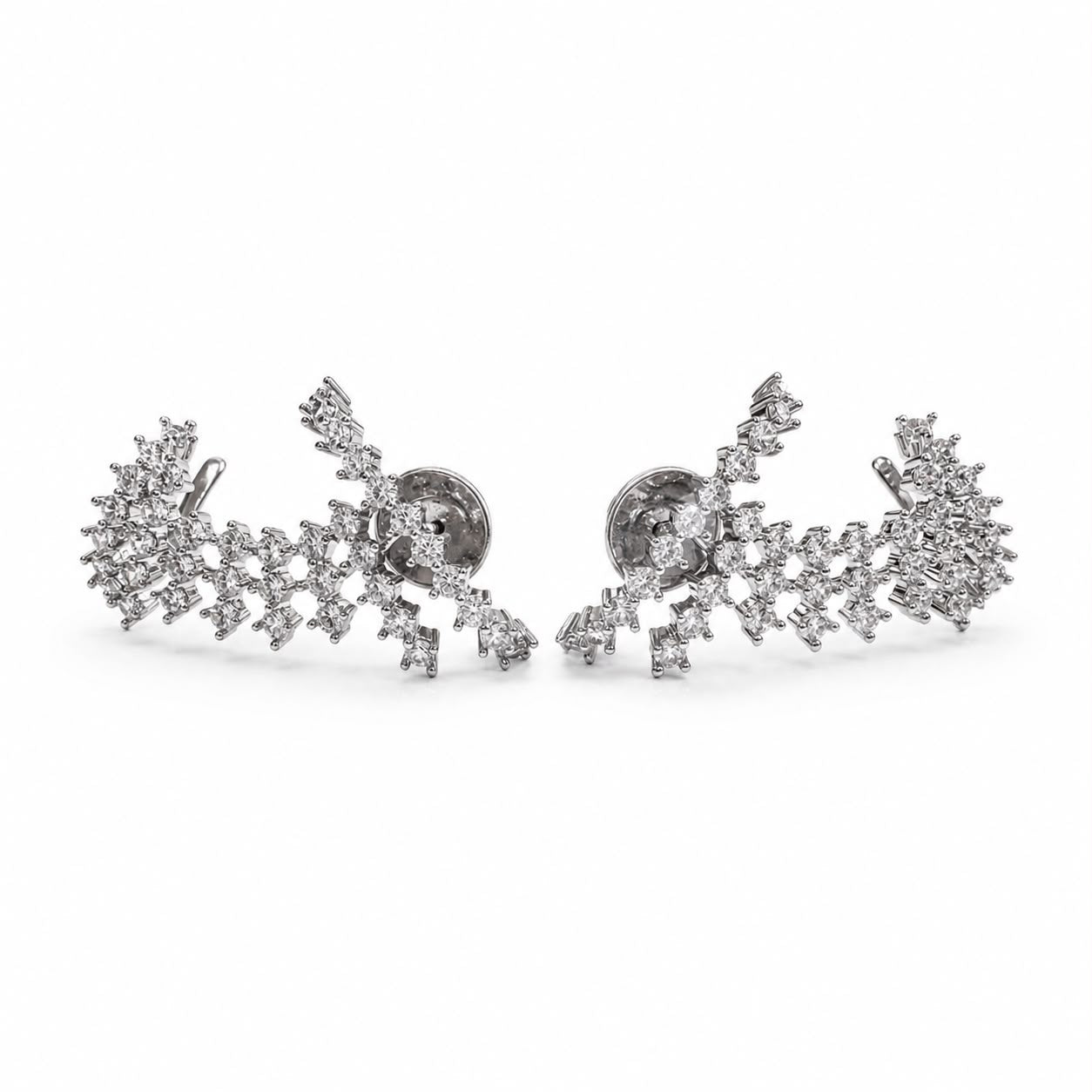 Brinco Ear Cuff cascata cravejado
