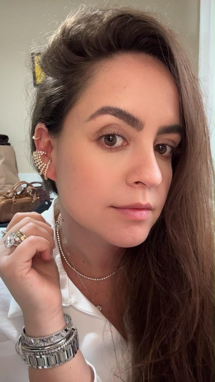 Brinco Ear Cuff cascata cravejado