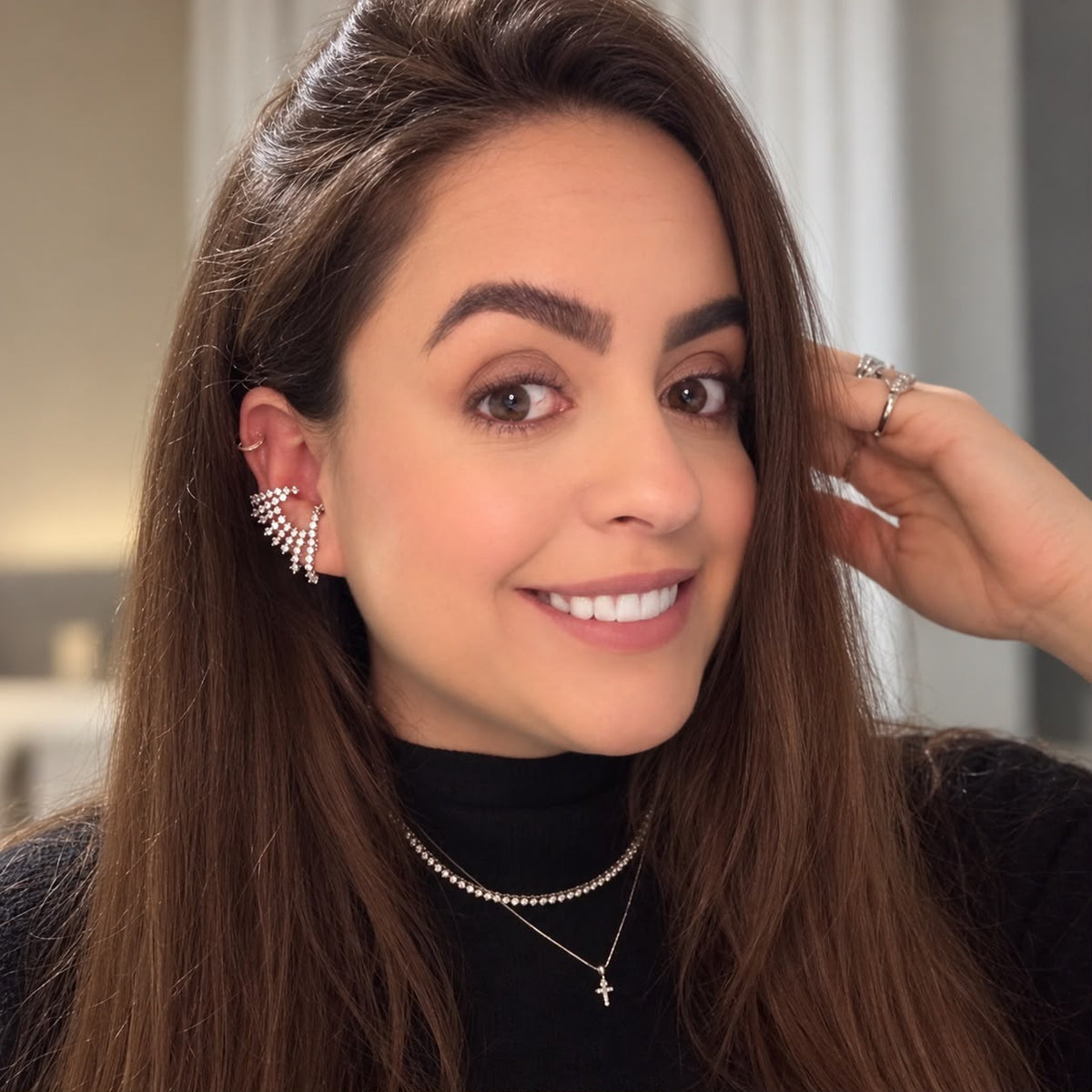 Brinco Ear Cuff cascata cravejado